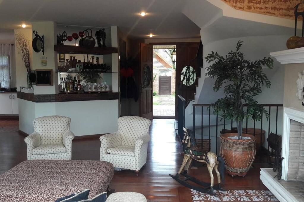Casa E Vista Privilegiadas No Alto Do Capivari Campos do Jordão Eksteriør billede